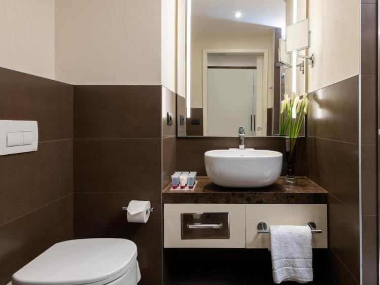 Badkamer van hotel Leonardo Royal Venice Mestre