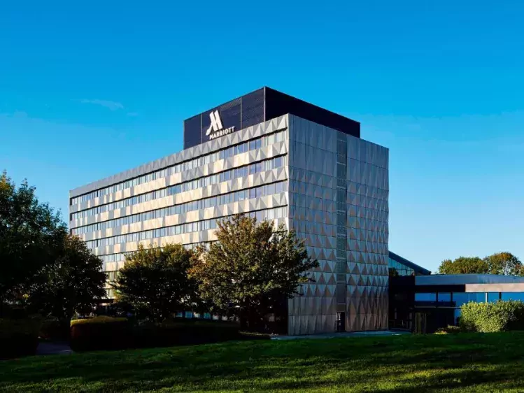 gb-mariottporthsmouth-voorkant