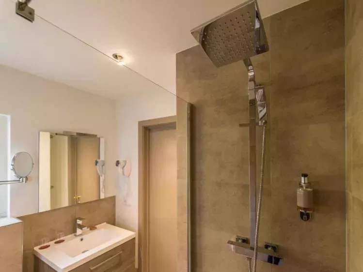 Charmehotel Klokkenhof voorbeeld badkamer