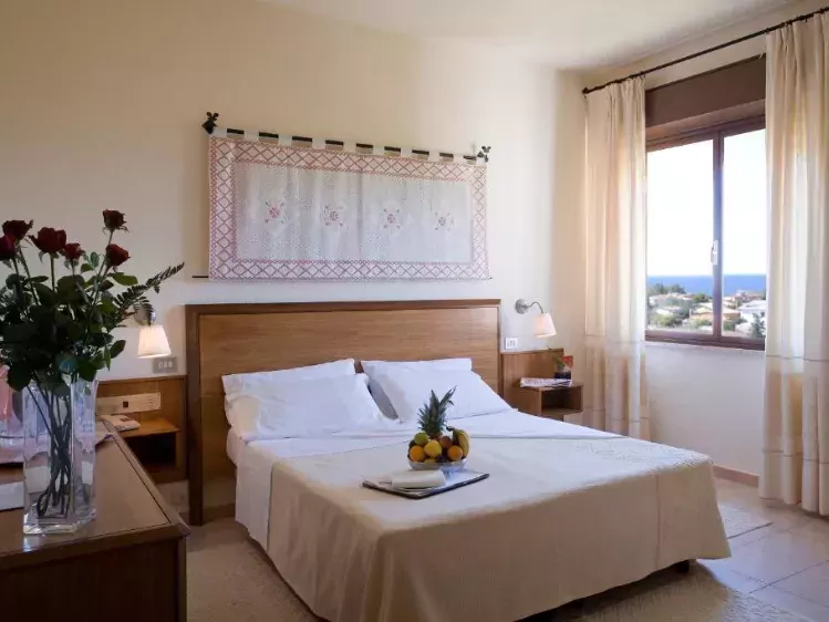 Voorbeeld kamer van Hotel Califfo in Quartu Sant'Elena