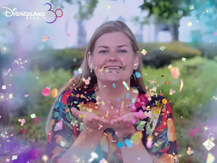 Bianca in Disneyland Paris - Jubileum magazine beeld