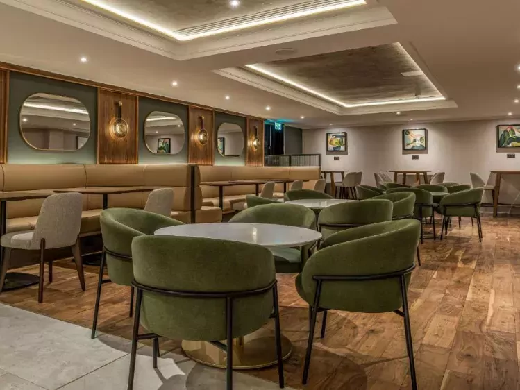 Hilton Londen Watfort (lounge) - Magisch London