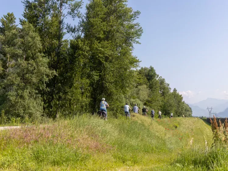 Groep fietsers doen de Kalteren fietstocht vanaf Ora