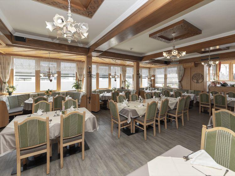 AT-Wildermieming Traube restaurant