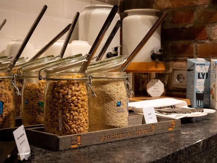 DE-Duren Dorint ontbijtbuffet