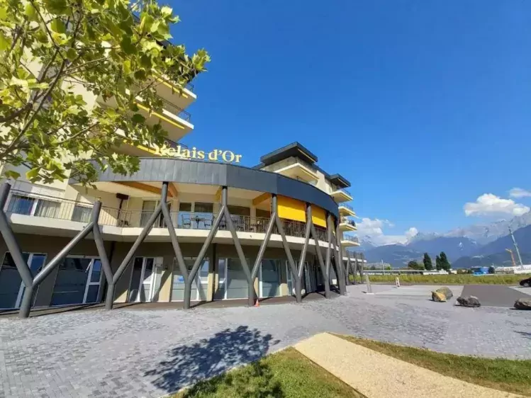 Vooraanzicht van Alp Arthotel in Collombey