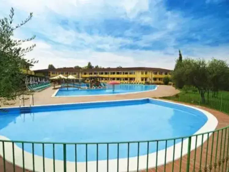 it-centroturistico-zwembad