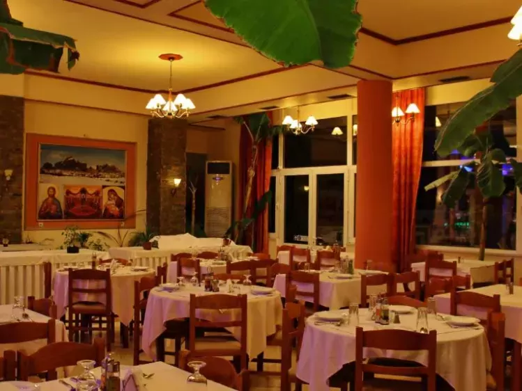 Restaurant van Hotel Kosta Famissi