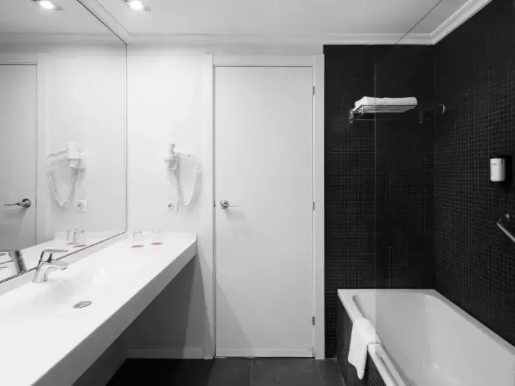 Hotel Alimara - Badkamer