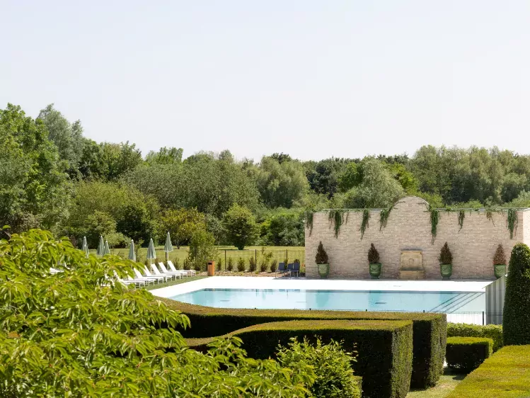 Hotel Dream Castle in Disneyland Paris - Buitenzwembad 2