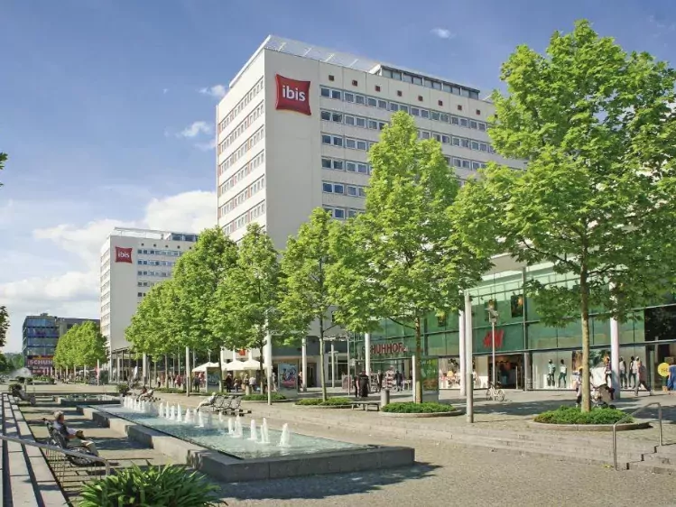 de-ibisdresden-voorkant