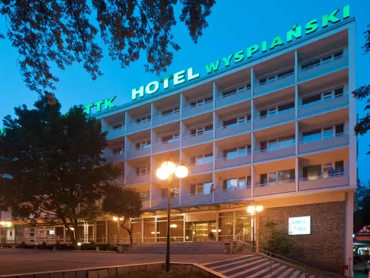Vooraanzicht hotel Wyspianski