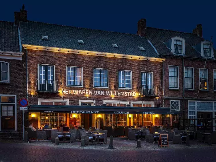 Hotel Wapen van Willemstad vooraanzicht