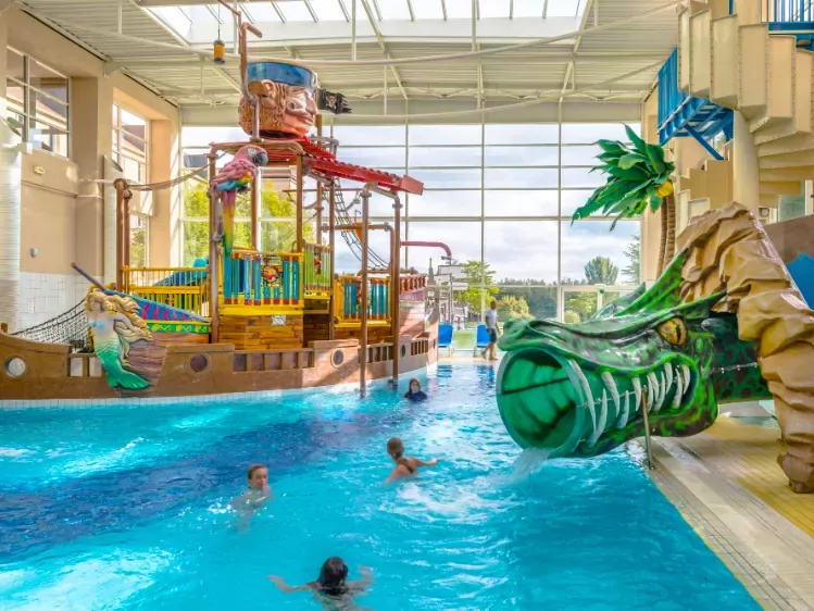 Explorers Hotel in Disneyland Paris - Binnenzwembad