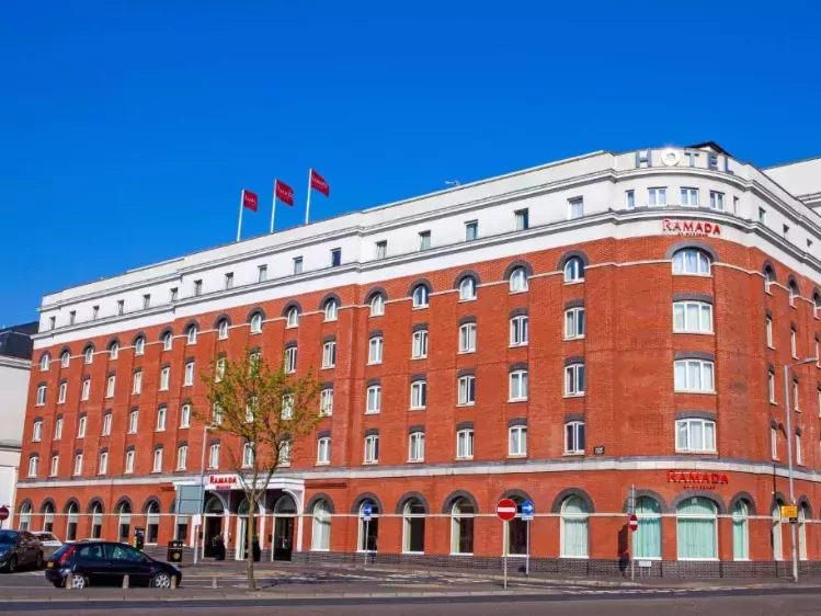 gb-ramadabelfast-voorkant