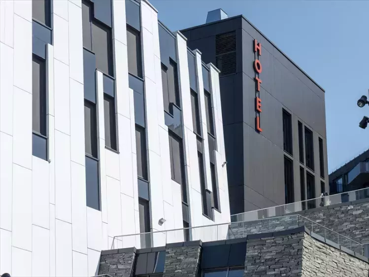 NO-Oslo - Thon Sno - buitenkant