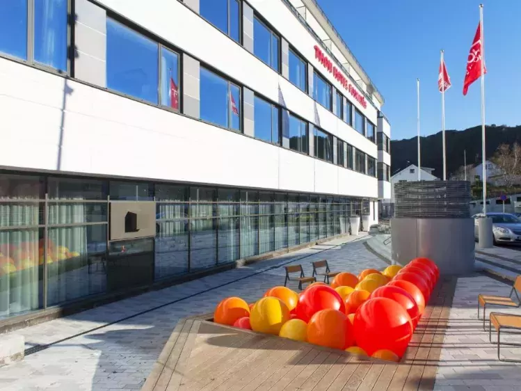 no-hotelfosnavag-voorkant