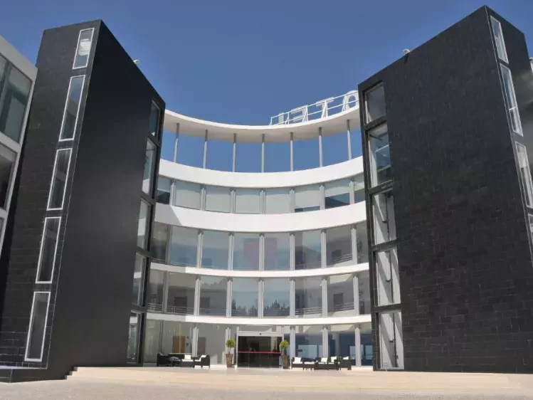 Vooraanzicht van Hotel Miramar Sul