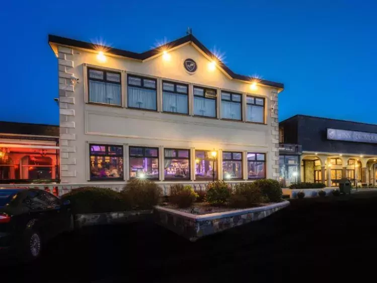 Vooraanzicht The Inn at Dromoland