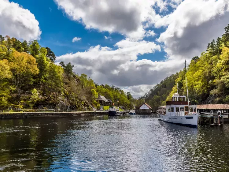 Boottocht over het meer Loch Katrine in Schotland