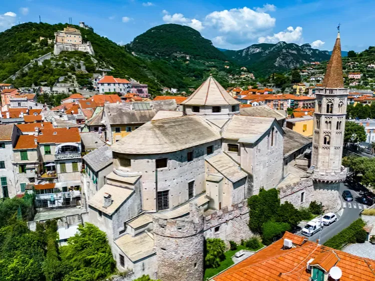 Italië - Finalborgo
