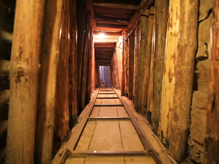 Bosnië Herzegovina - Sarajevo - Tunnelmuseum