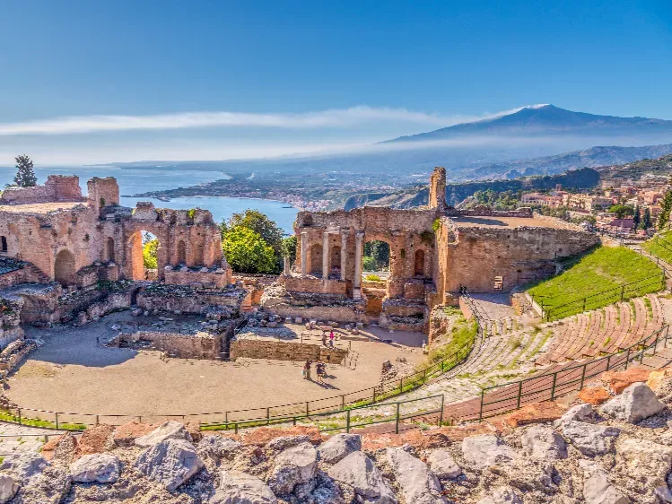 Italië - Taormina - Amfitheater - Uitzicht op de Etna