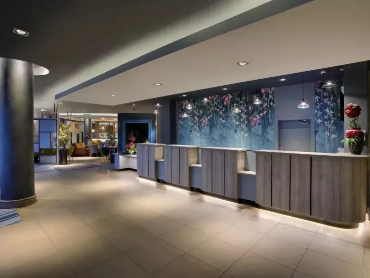 Swindon-Leonardo Hotel Swindon Lobby