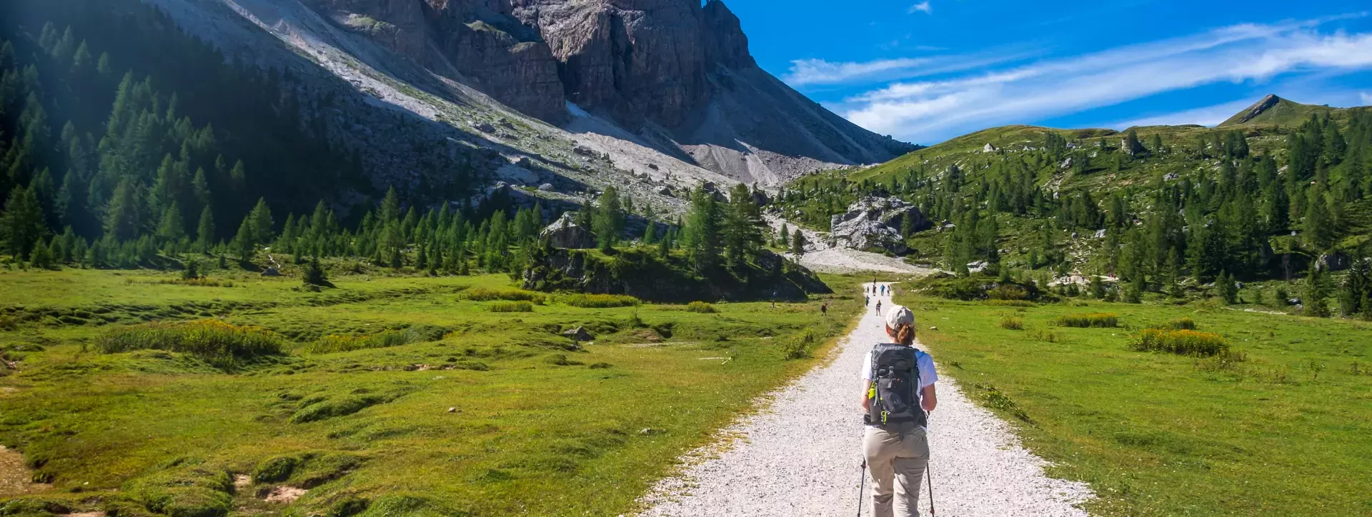 Wandelaar in de Italiaanse Alpen