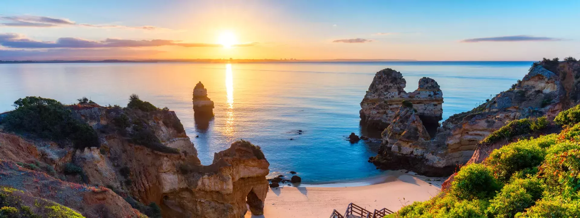 Camilo Beach in de Algarve in Portugal 3