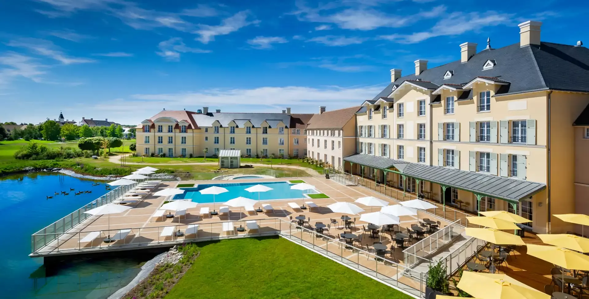 Staycity Aparthotels at Disneyland Paris - Vooraanzicht