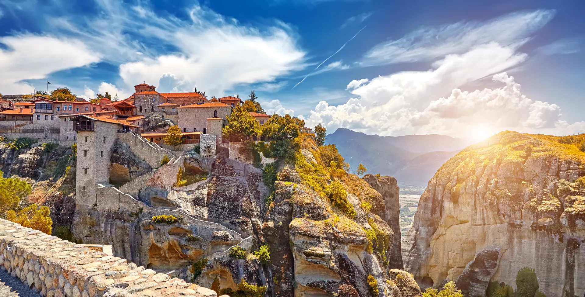 Meteora klooster op de rots bij Kalambaka in Griekenland (UNESCO)