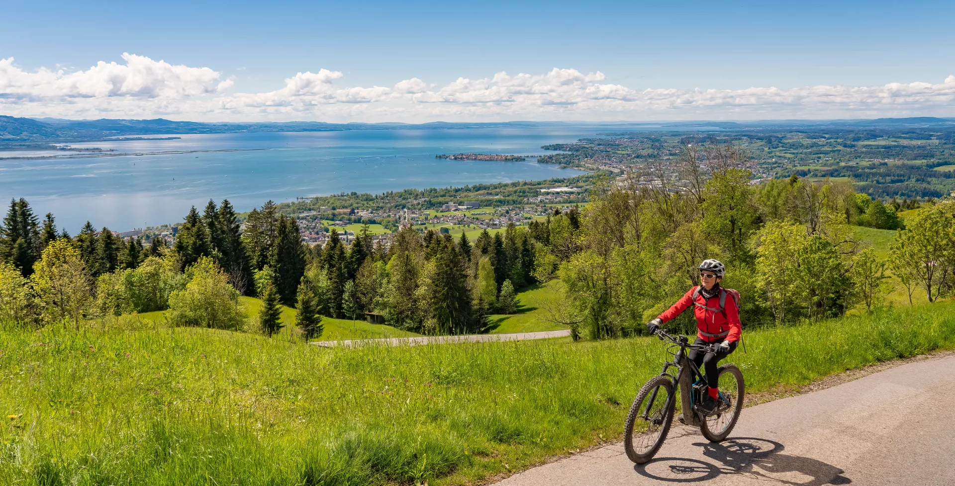 Fietsen bij Lindau, Bodensee in Oostenrijk