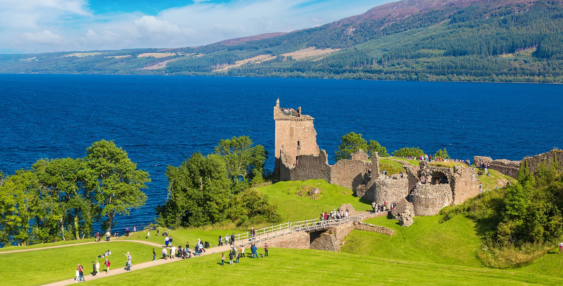Schotland-Urquhart Castle bij Loch Ness