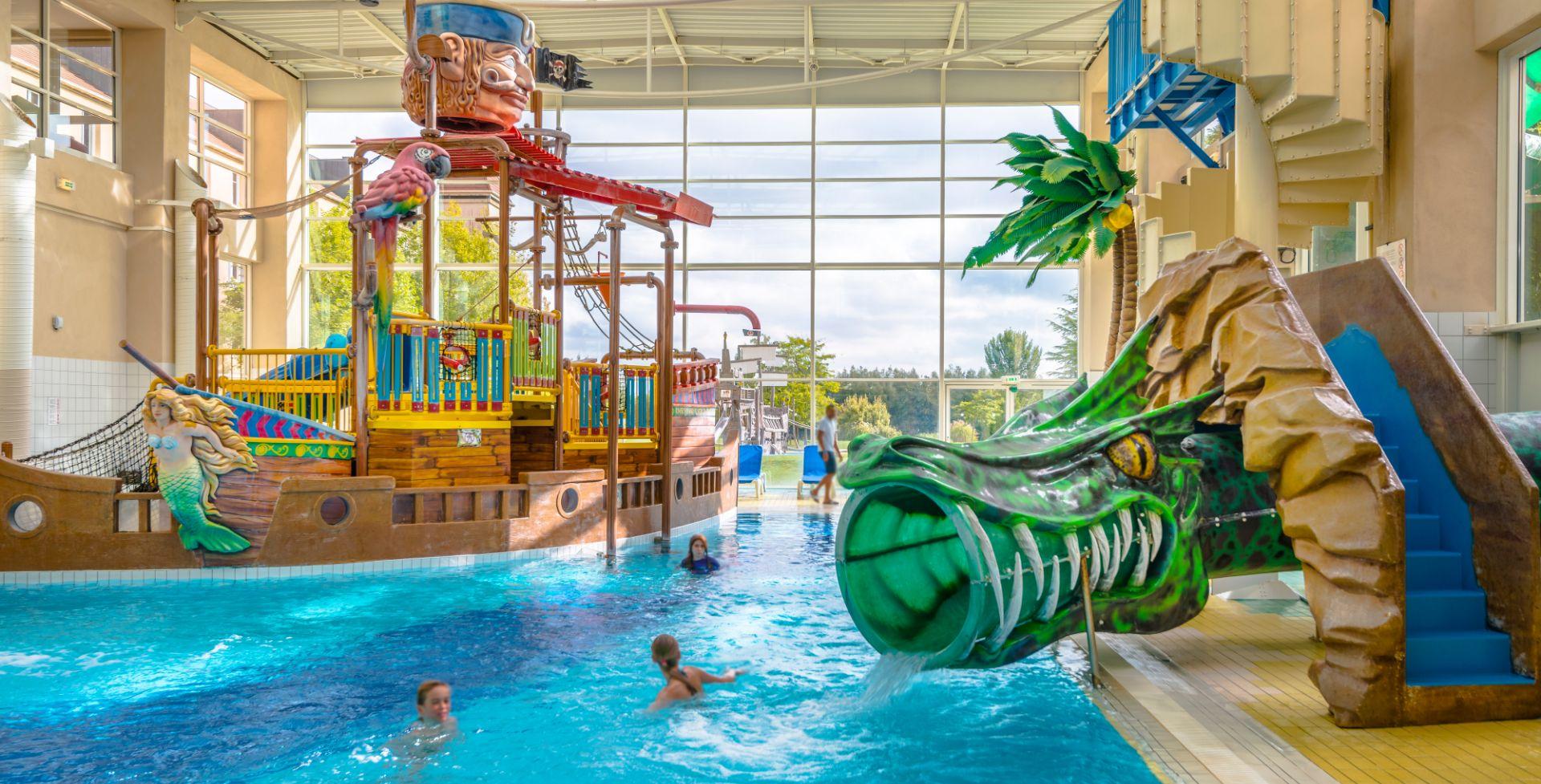 Hotel Explorers at Disneyland Paris - vooraanzicht