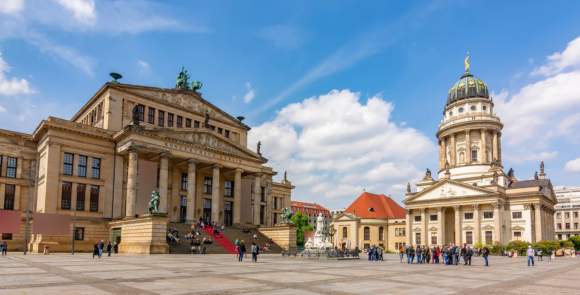 Duitsland Berlijn Gendarmenmarkt met concerthal
