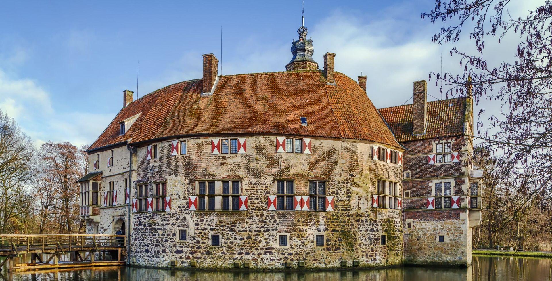 DE-Schloss Vischering 1920x977