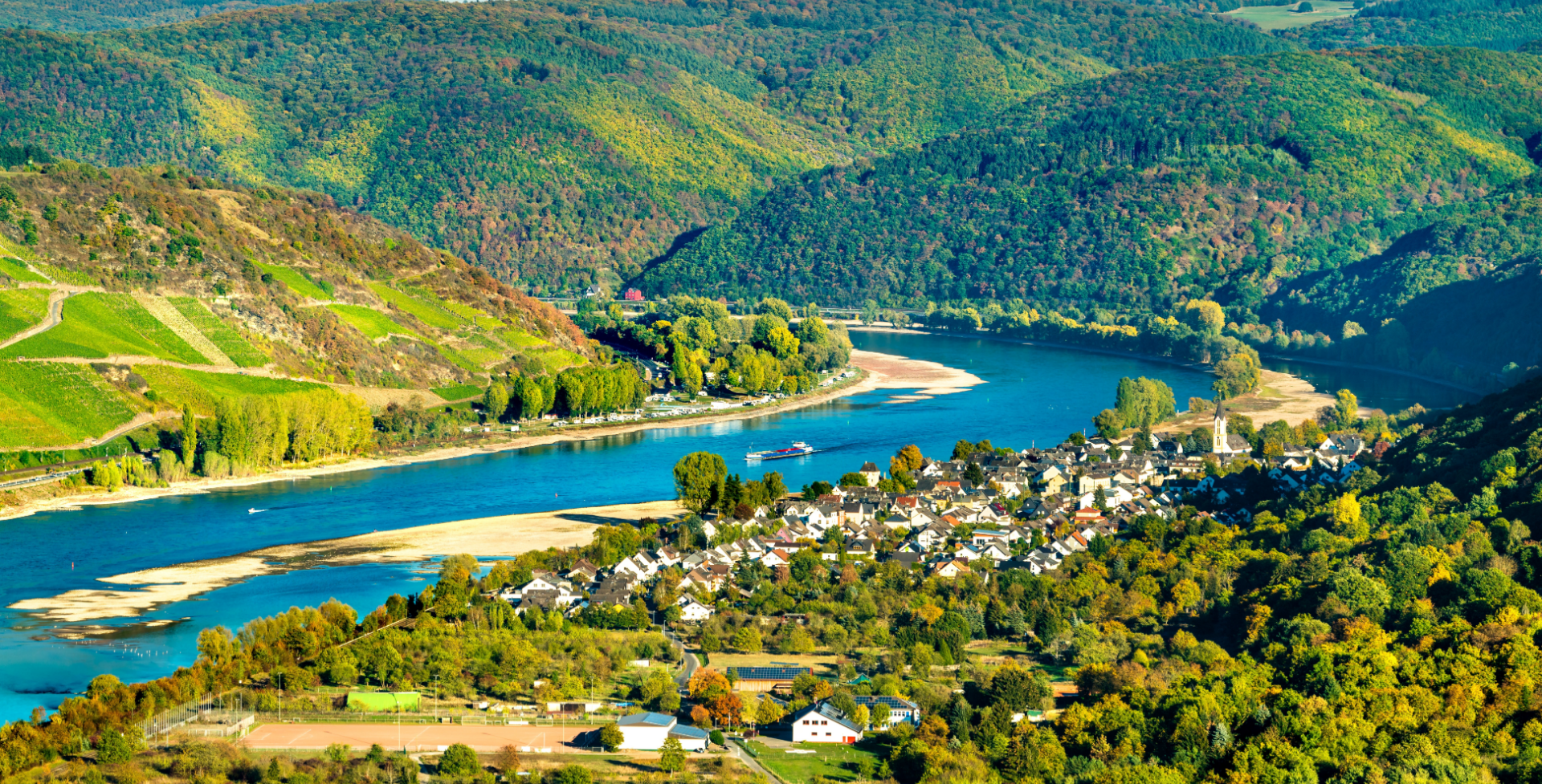 Boppard shutterstock_1260160381.webp